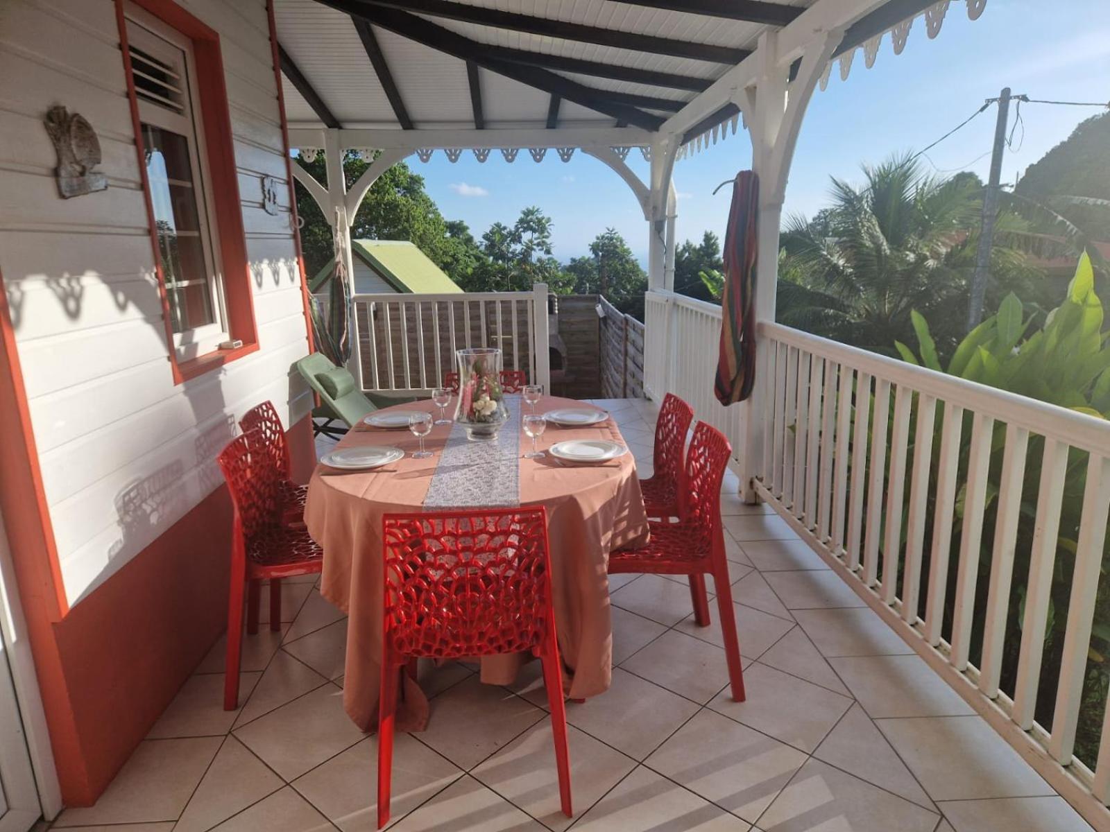 Bungalows Corail, F3 Avec Piscine A Sainte Luce Exterior photo